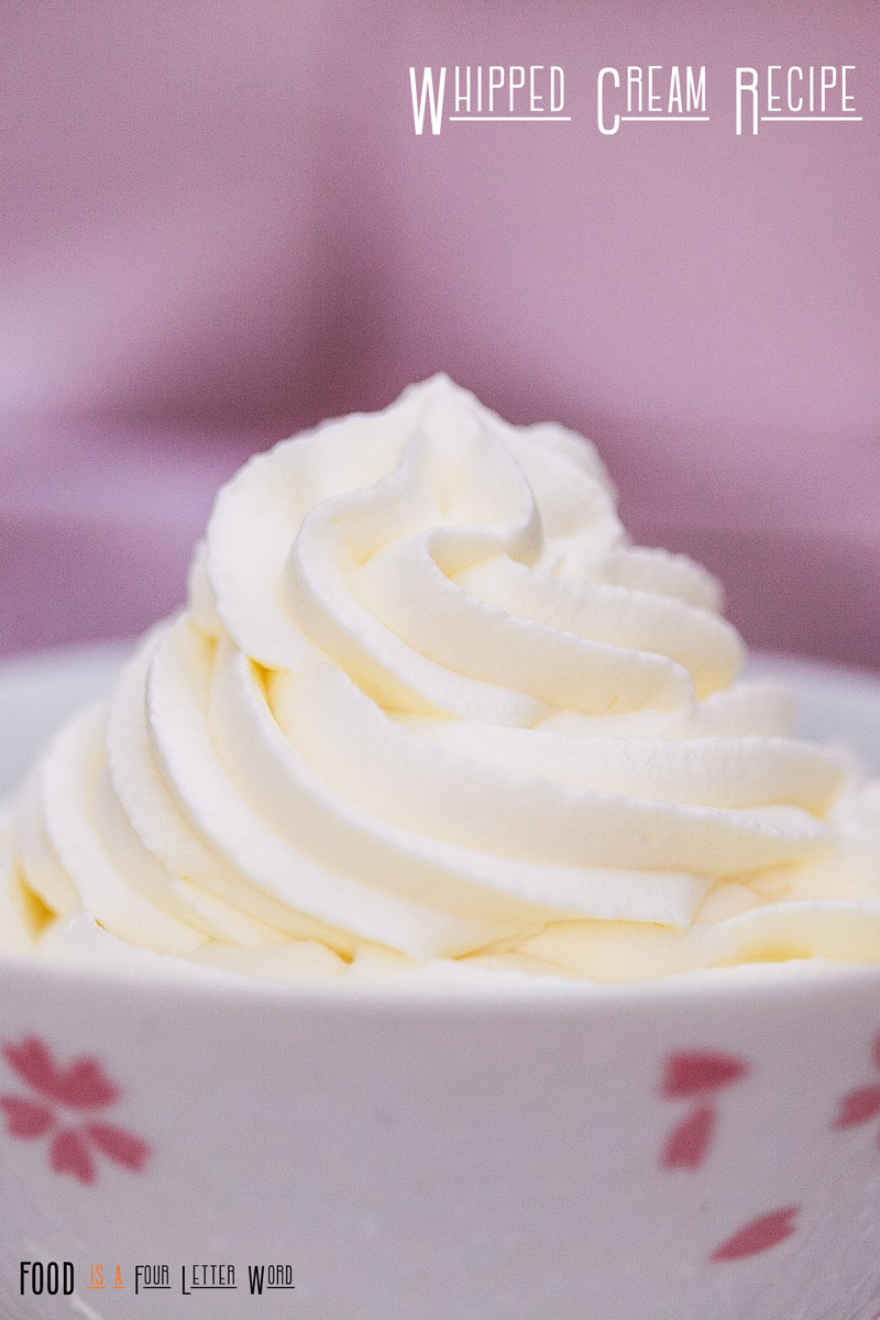 Easy Whipped Cream Recipe (Chantilly Cream)