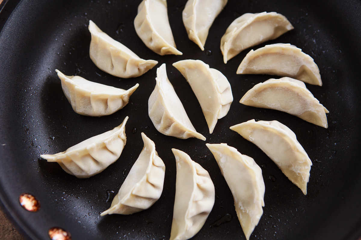 Gyoza with Crispy Lattice Recipe - Hanetsuki Gyoza