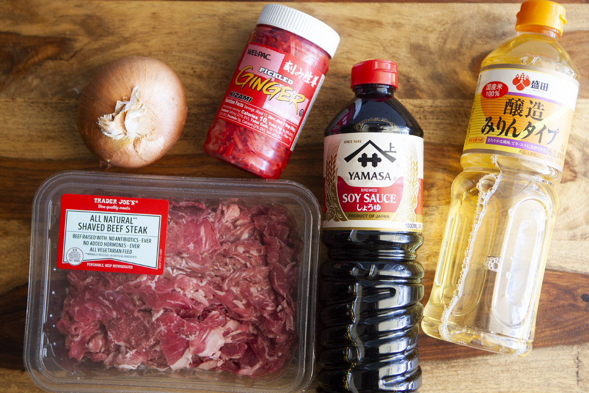 Japanese Beef Bowl - Gyudon Recipe (Better than Yoshinoya!)