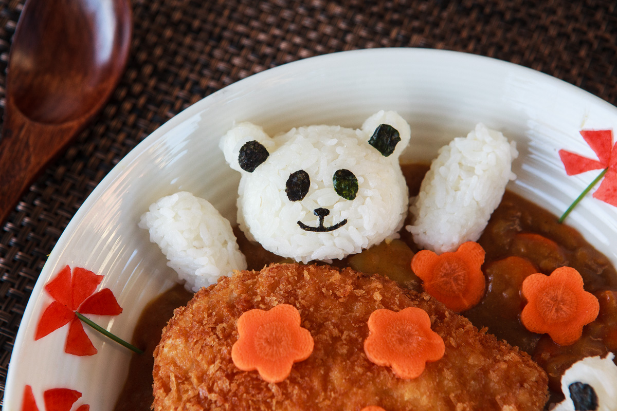 Japanese Chicken Katsu Curry Recipe with Panda Bear Onigiri