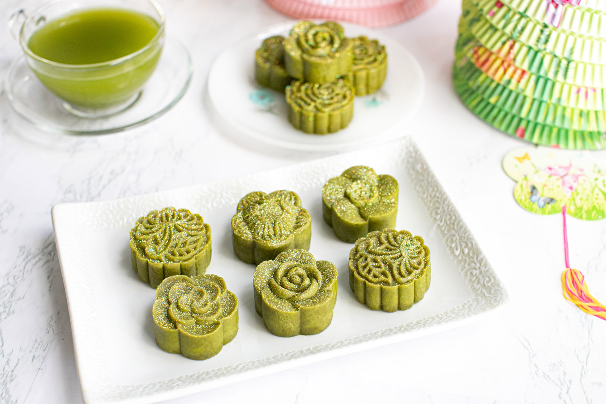 No-Bake Matcha Mooncakes Recipe