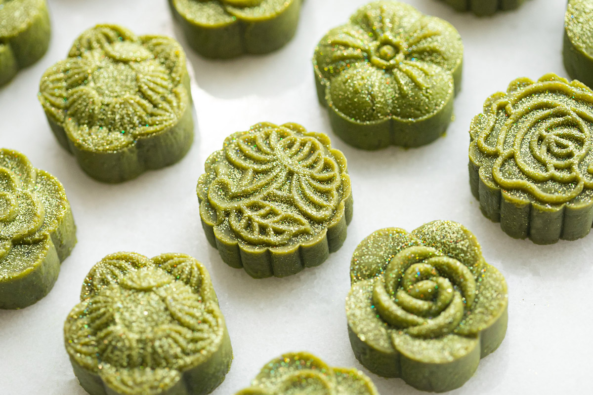 No-Bake Matcha Mooncakes Recipe