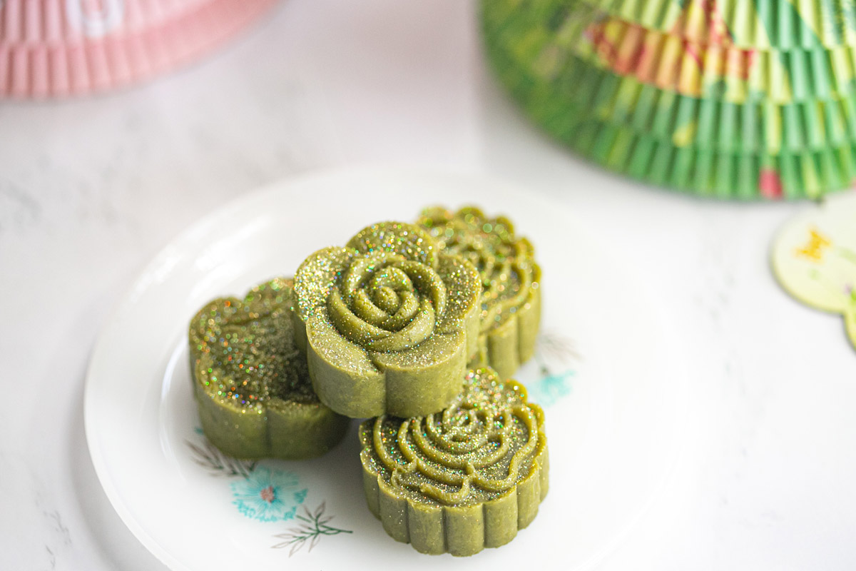 No-Bake Matcha Mooncakes Recipe