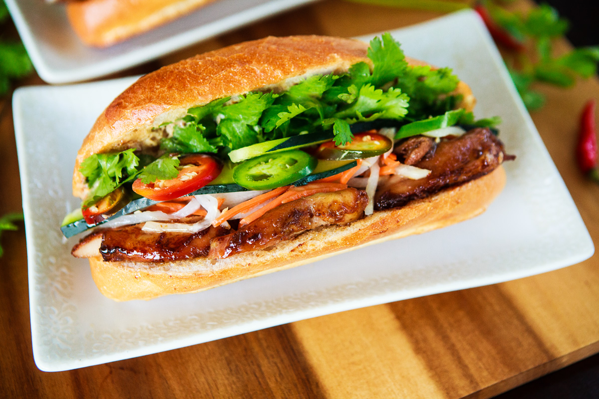 Vietnamese Chicken Banh Mi Recipe - Bánh Mì Gà Roti