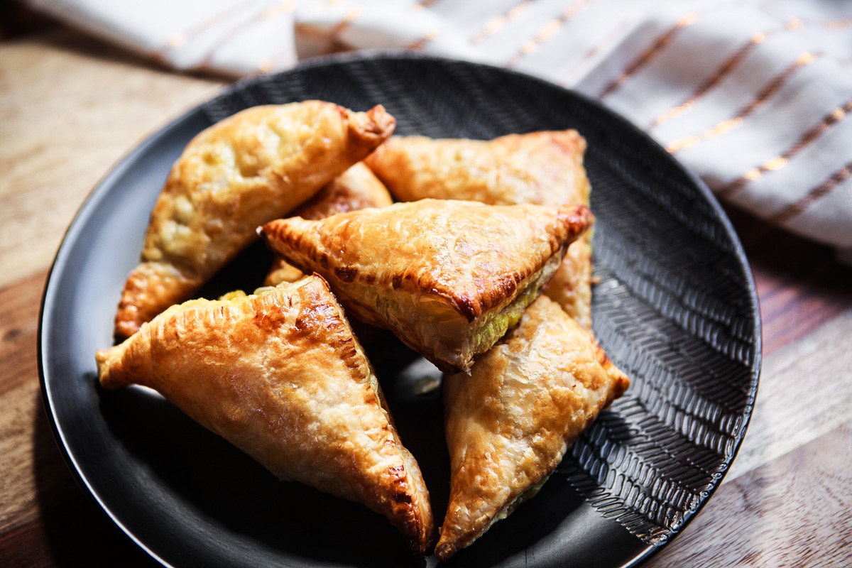 Vietnamese Chicken Curry Puffs Recipe